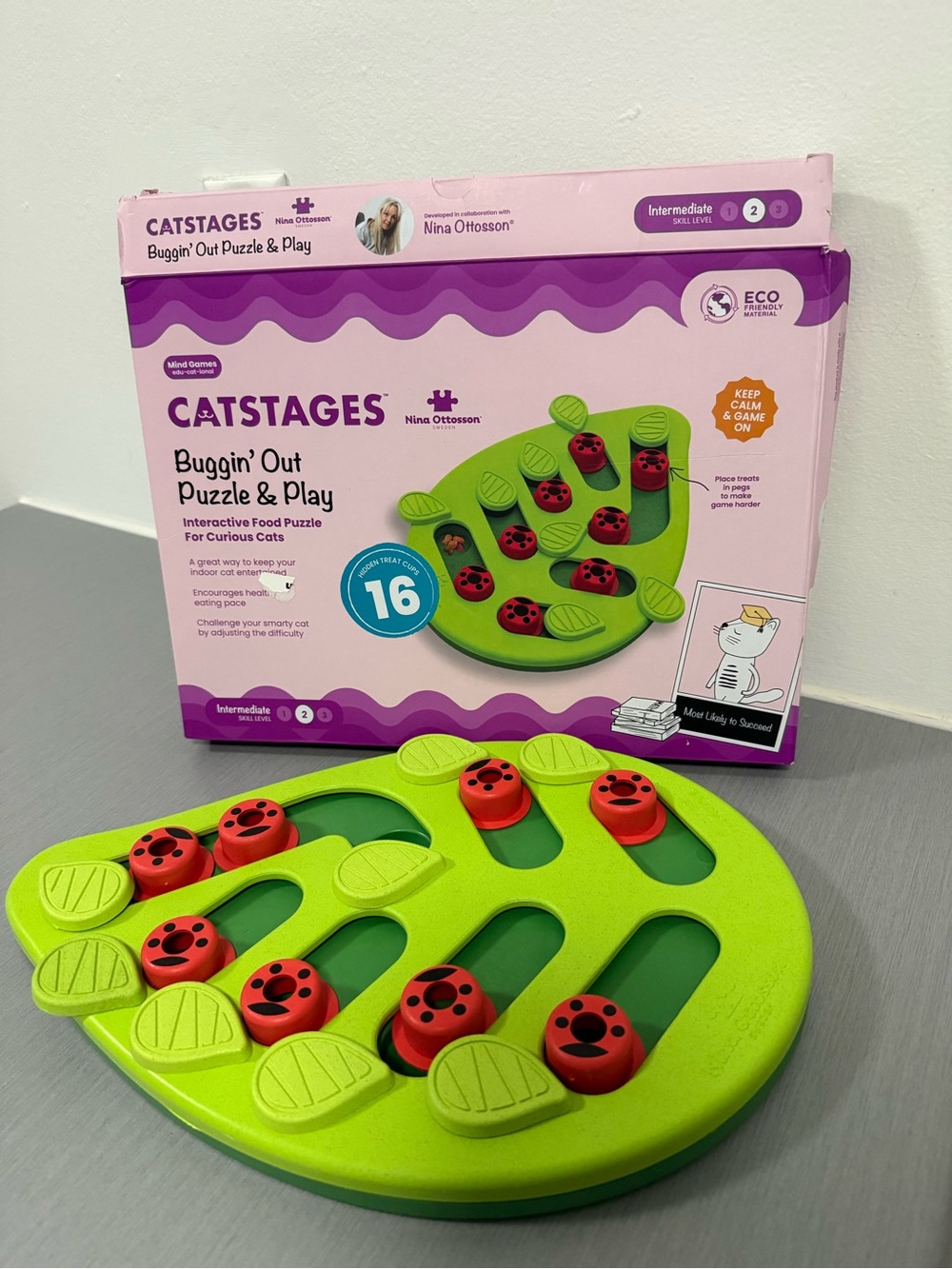 Catstages Buggin’ Out Puzzle & Play Cat Toy – Nina Ottosson Interactive Puzzle